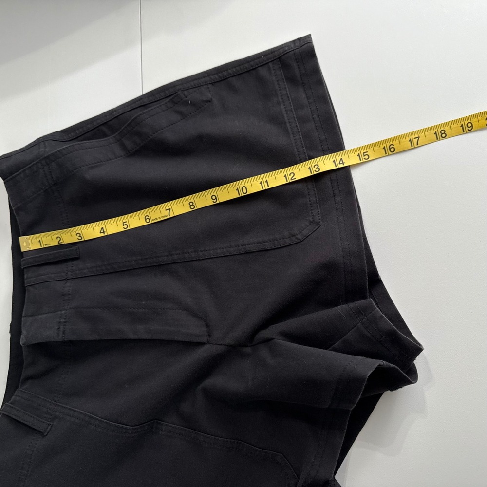 Athleta Brooklyn Utility Shorts Black High Rise Stretch Pockets Size 14 - Picture 9 of 9